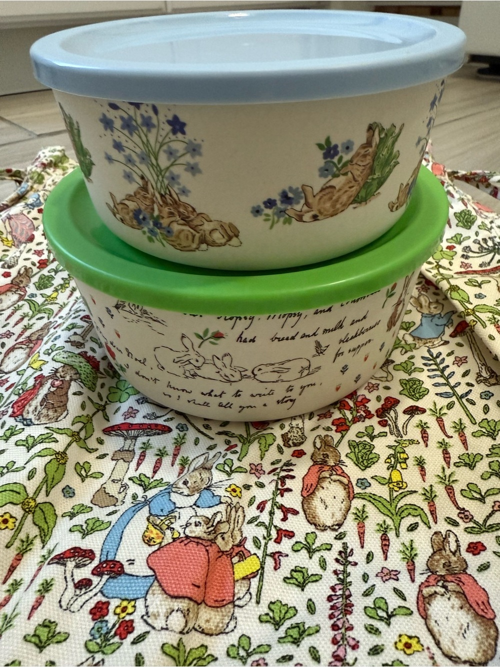 Floral Print Tote Bag and Cath Kidston Peter Rabbit melamine 2 bowls